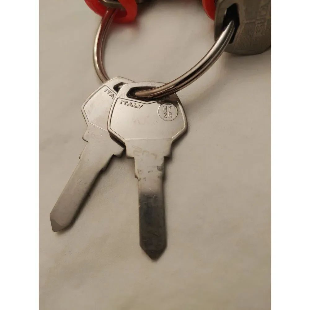 Set Of 2 Harley Davidson Silca Blank HY2R Keys